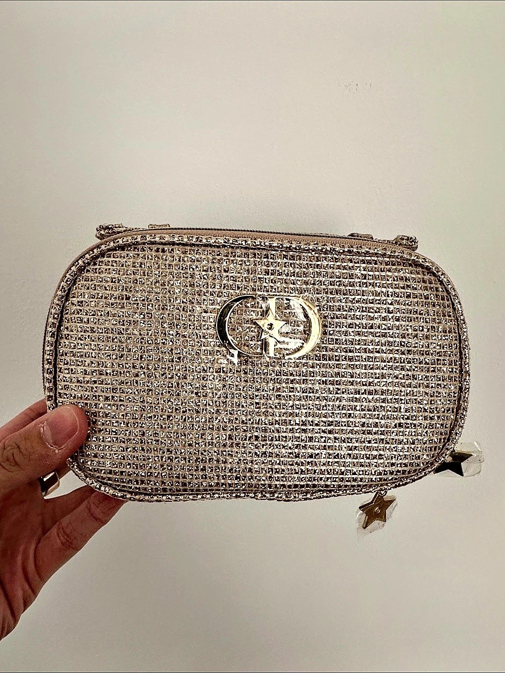Christian Dior Holiday Sparkling Star Makeup Pouch Gold — never used